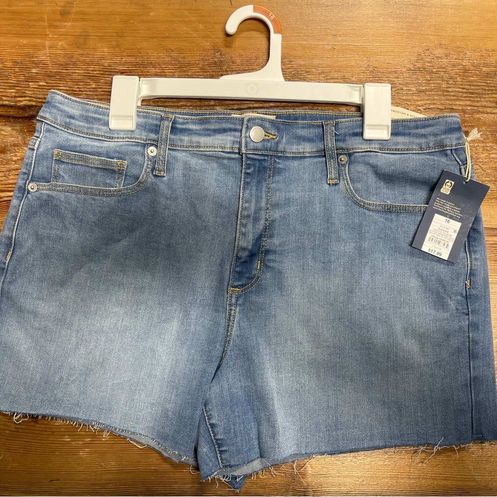 Women's High-Rise Midi Jean Shorts - Light Wash